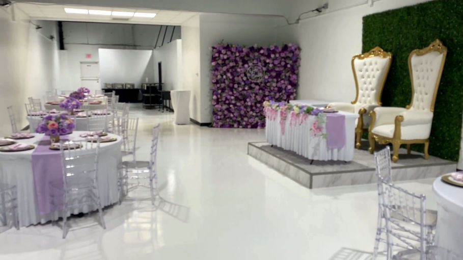 Blush Downtown Main Area